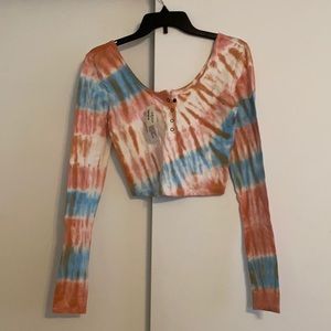 tie dye scoop neck henley long sleeve shirt